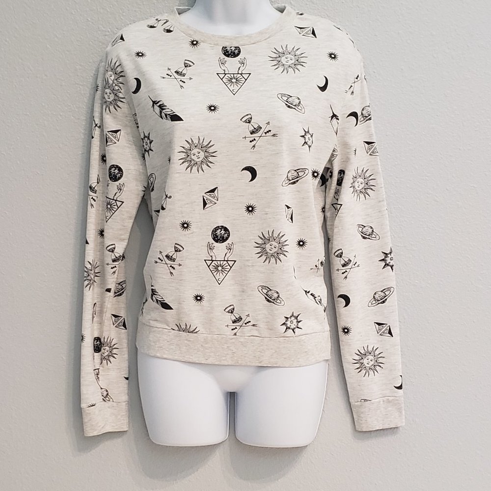 Divided by H&M Zodiac print sweater, size Small
